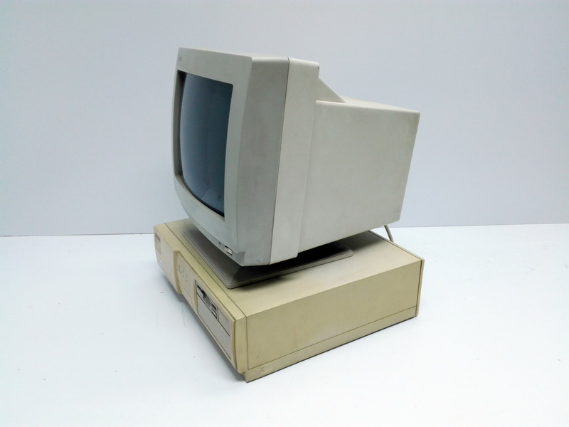 ordenador hewlett packard cpu_pantalla plastico funciona 50x42x39_5 1u